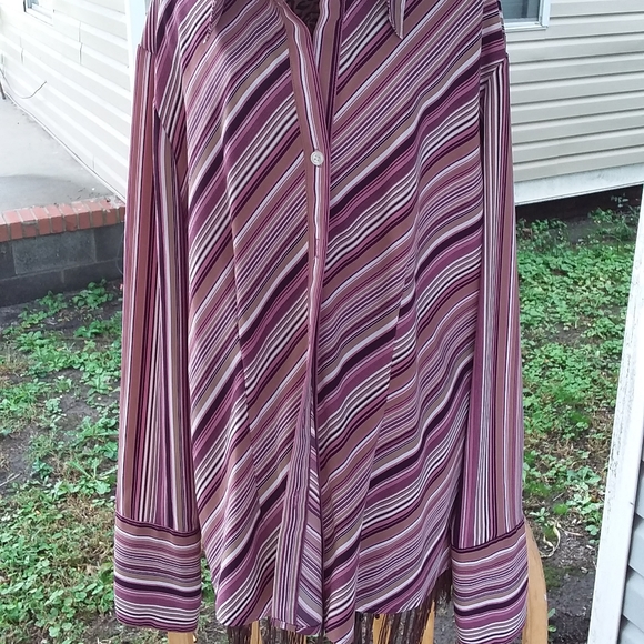 Shirt - Picture 3 of 3